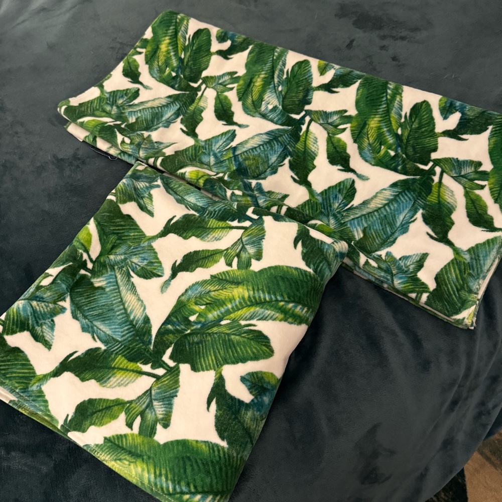 Two Tommy Bahama bath towels- full size